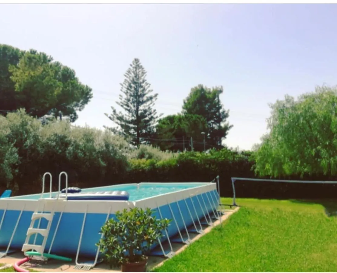 La Stanza Delle Muse In Villa Con Piscina Fontane Bianche 0*,  Italien